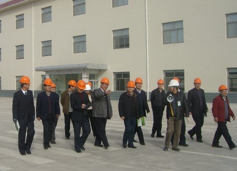 國(guó)家農(nóng)業(yè)部、財(cái)政部以及甘肅省農(nóng)業(yè)廳、財(cái)政廳等領(lǐng)導(dǎo)到公司考察調(diào)研